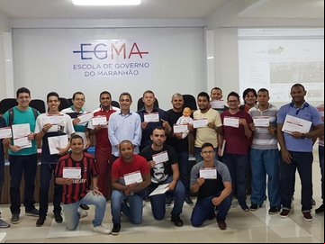 Servidores em oficina de Paternidade Responsável