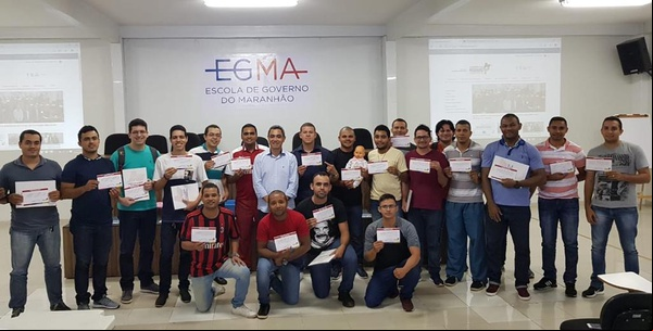 Servidores em oficina de Paternidade Responsável