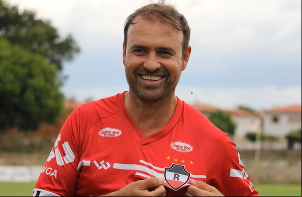 Sidney Moraes, técnico do River-PI